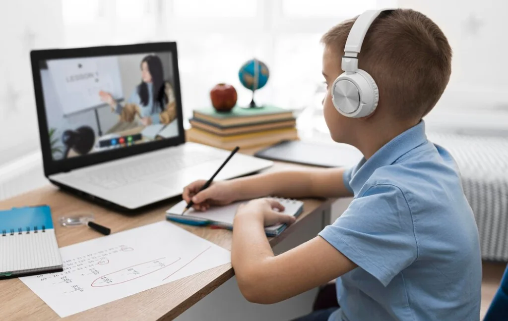 Ilustración de la gestión de alumnos en EduDati